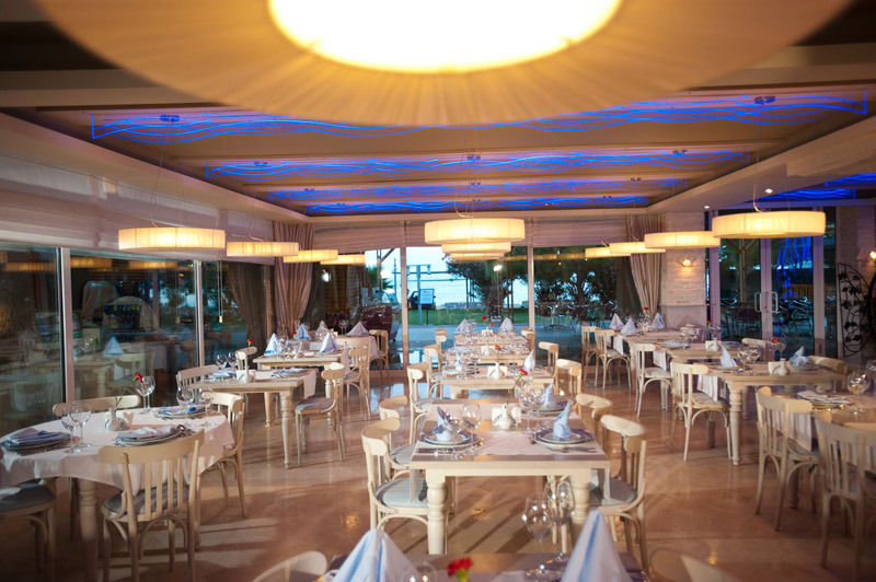 Thalia Beach Resort Hotel Ilica  Экстерьер фото